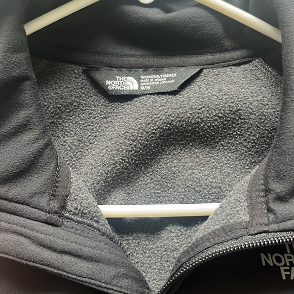 Women’s fleece lined north face jacket. “Windfall” jacket - Picture 3 of 3